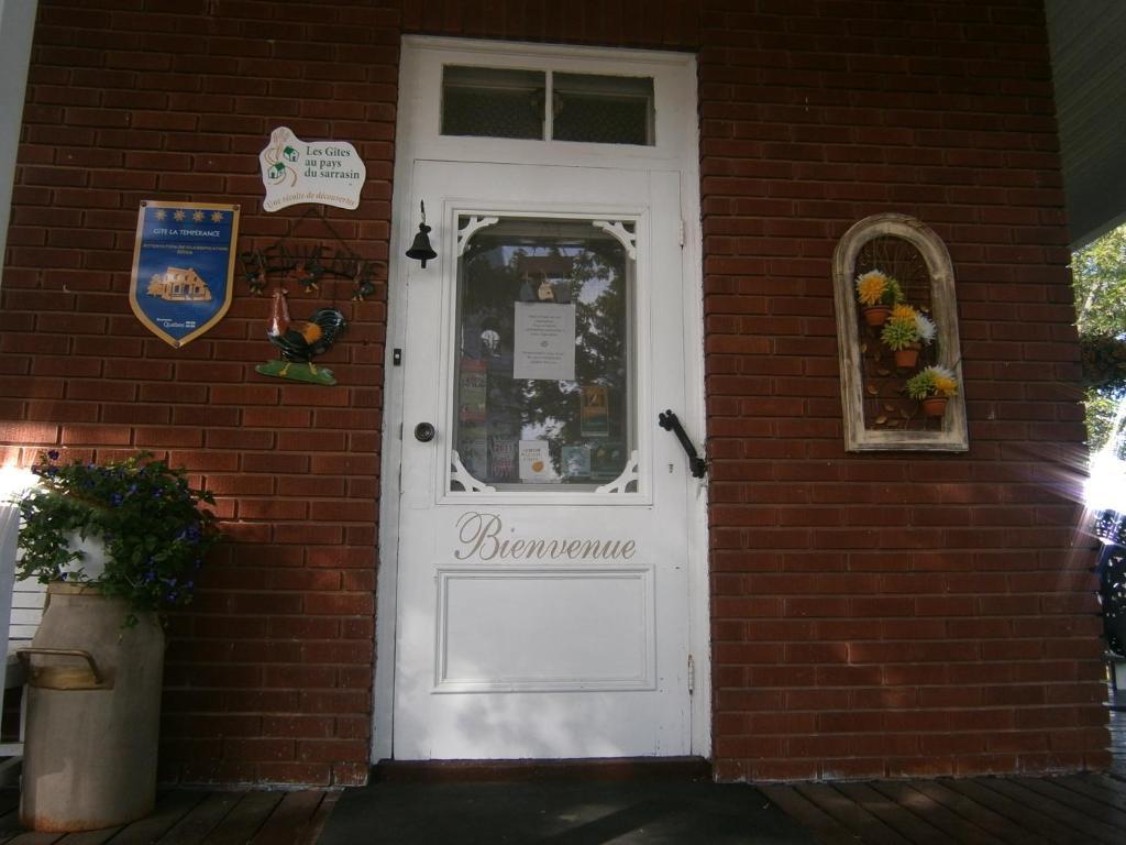 Gite La Temperance Charette Exterior photo